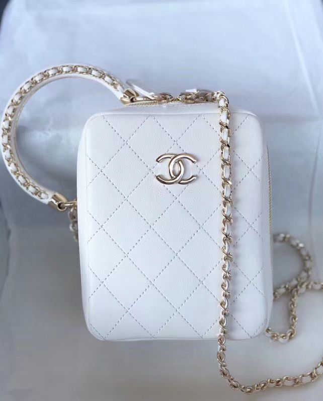 Chanel 17 cm