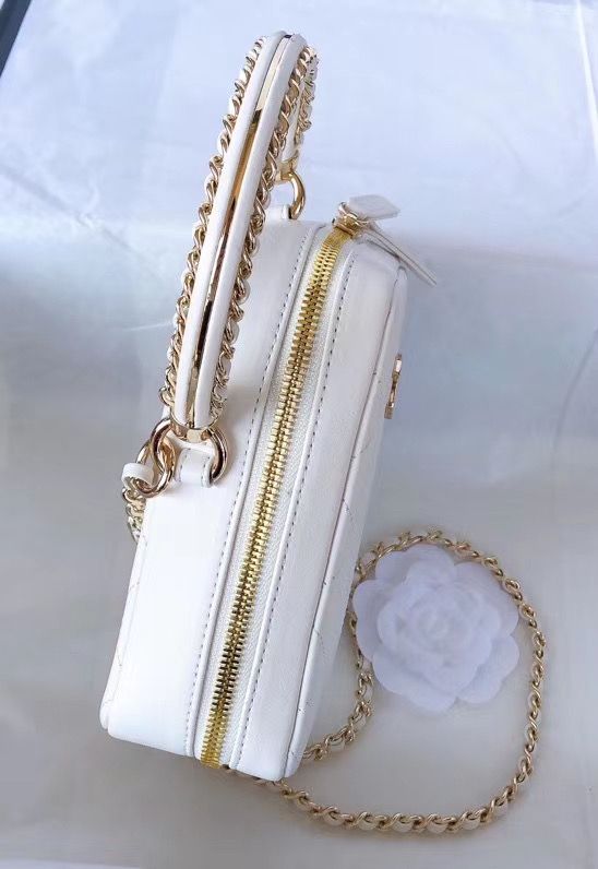 Chanel 17 cm