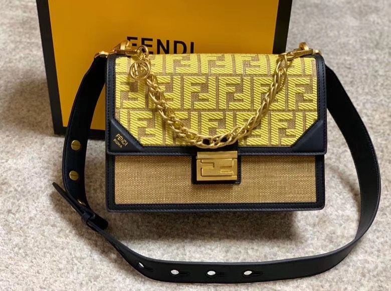 Fendi 25 cm