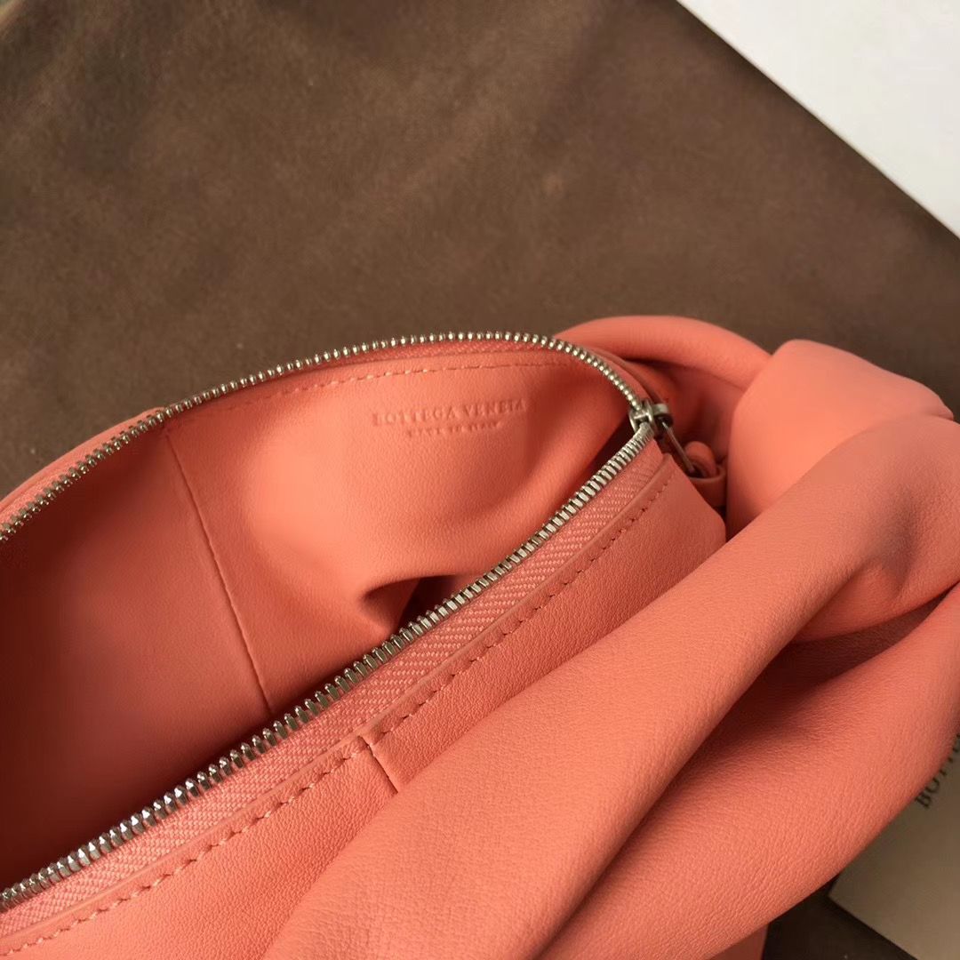 Bottega Veneta mini Jodie 29 Cm