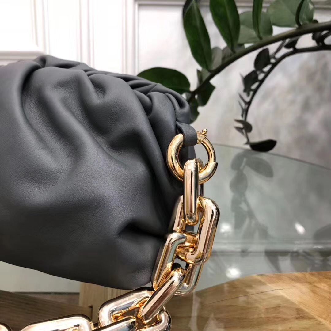 Bottega Veneta The Pouch 30 cm