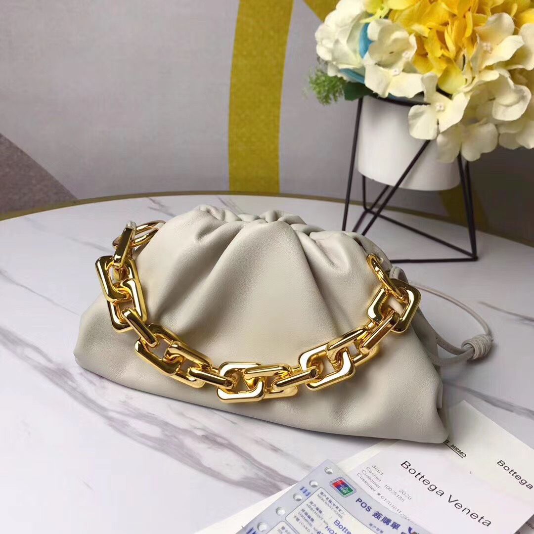 Bottega Veneta Chain Pouch 22 cm