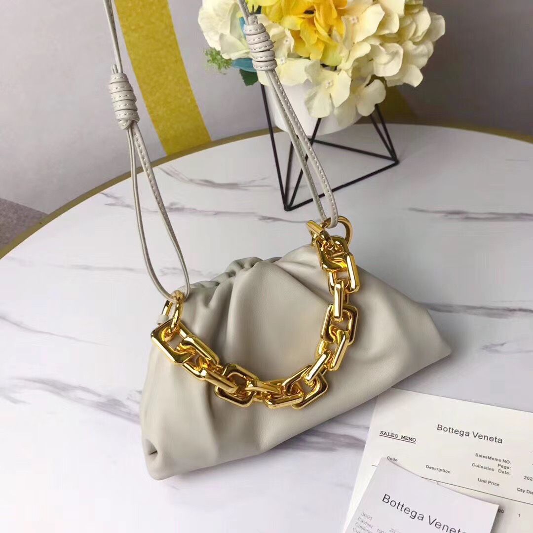 Bottega Veneta Chain Pouch 22 cm