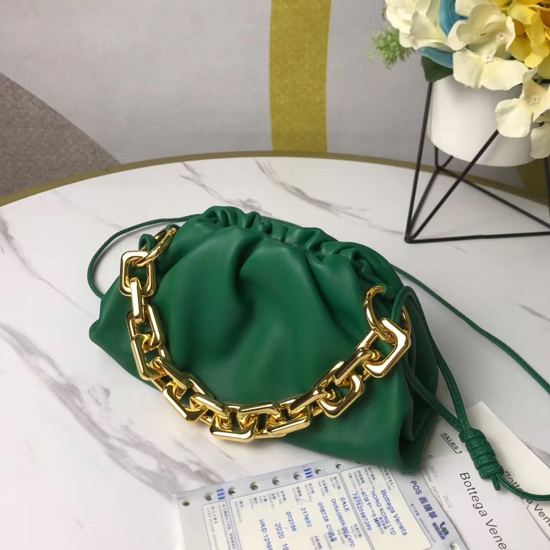 Bottega Veneta Chain Pouch 22 cm