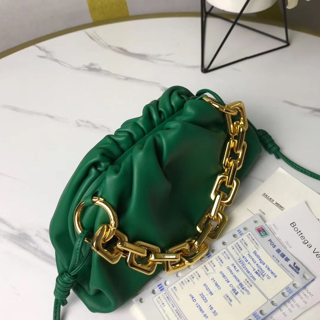 Bottega Veneta Chain Pouch 22 cm