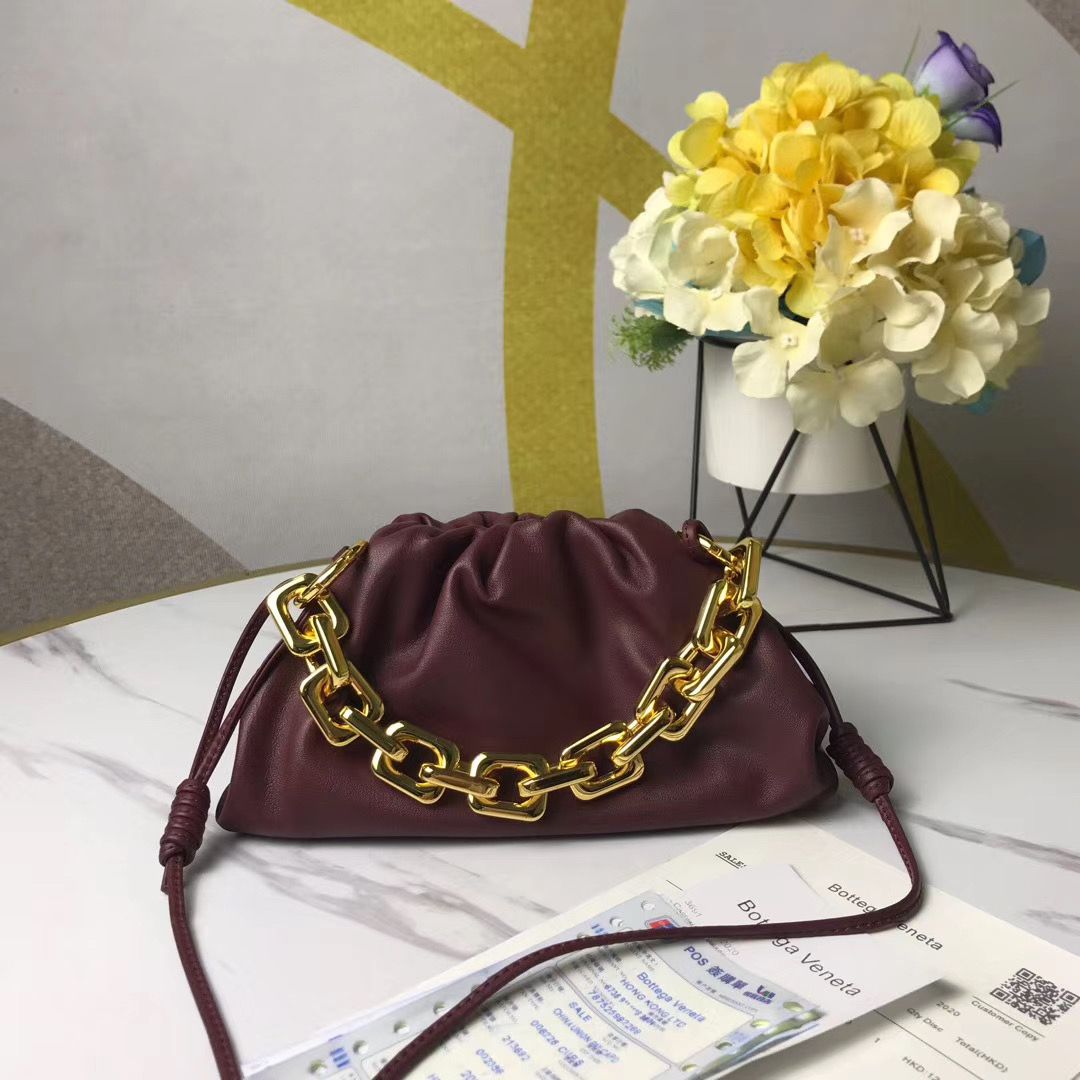 Bottega Veneta Chain Pouch 22 cm