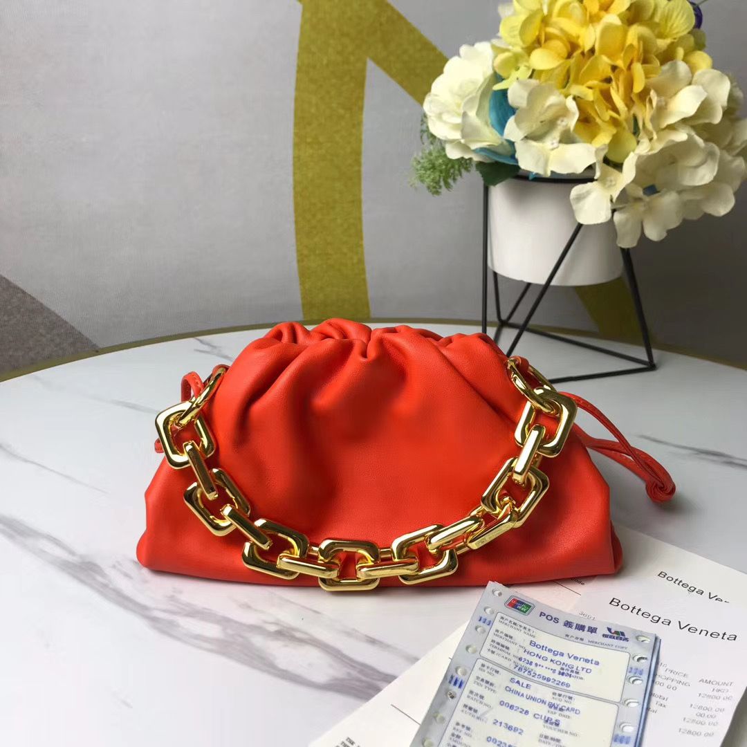 Bottega Veneta Chain Pouch 22 cm