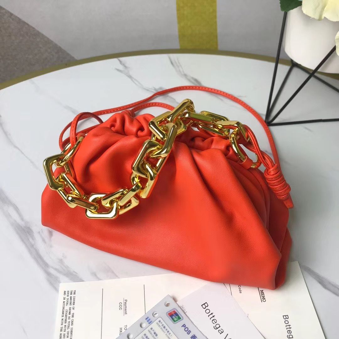 Bottega Veneta Chain Pouch 22 cm