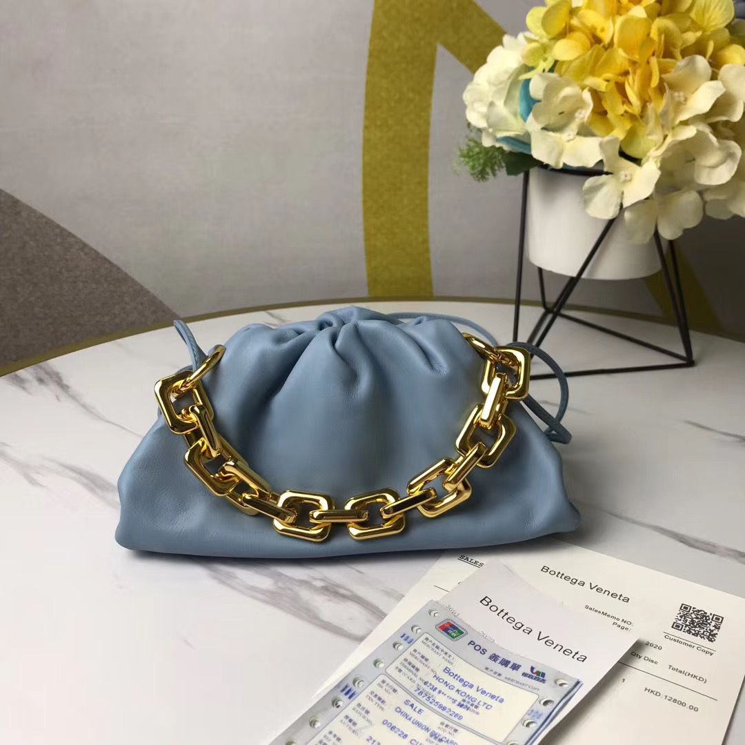 Bottega Veneta Chain Pouch 22 cm