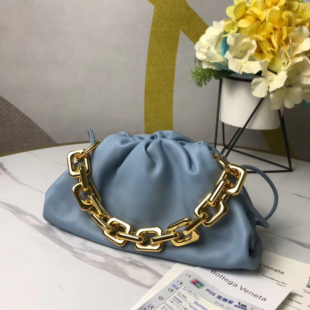 Bottega Veneta Chain Pouch 22 cm