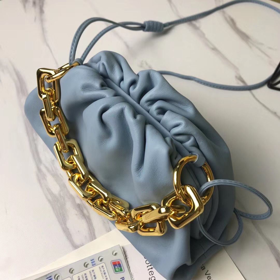 Bottega Veneta Chain Pouch 22 cm