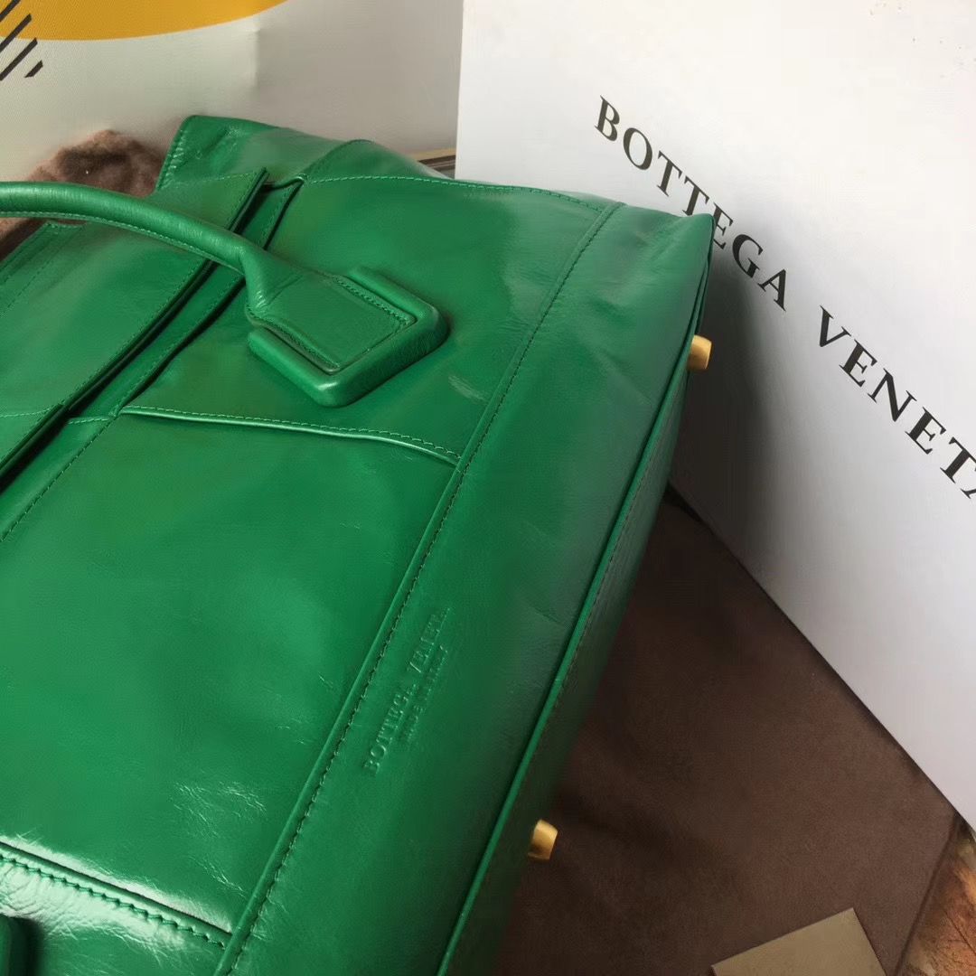 Bottega Veneta Arco 56 cm