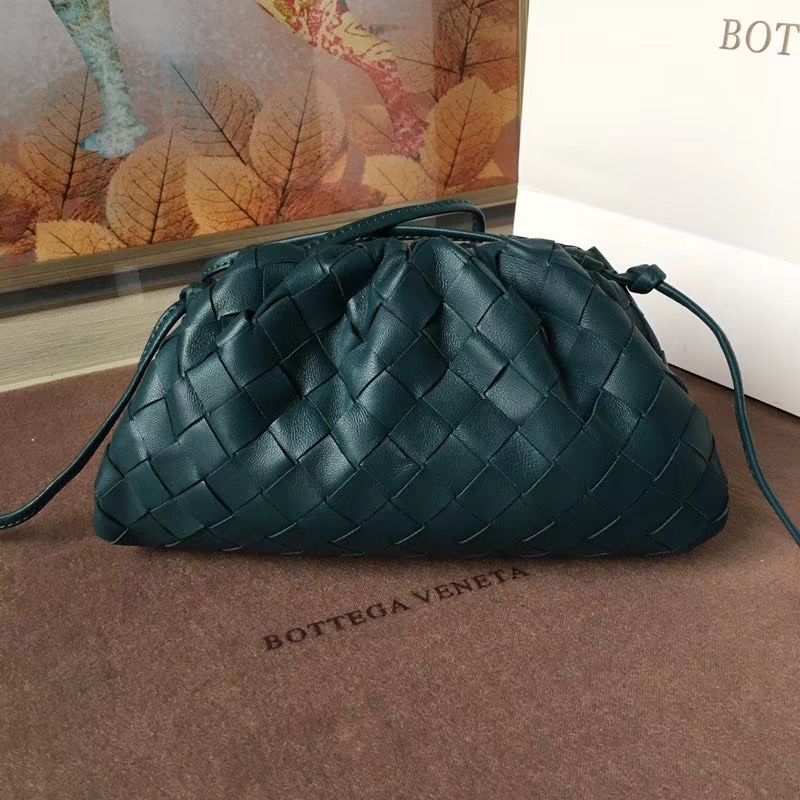 Bottega Veneta The Pouch 22 cm