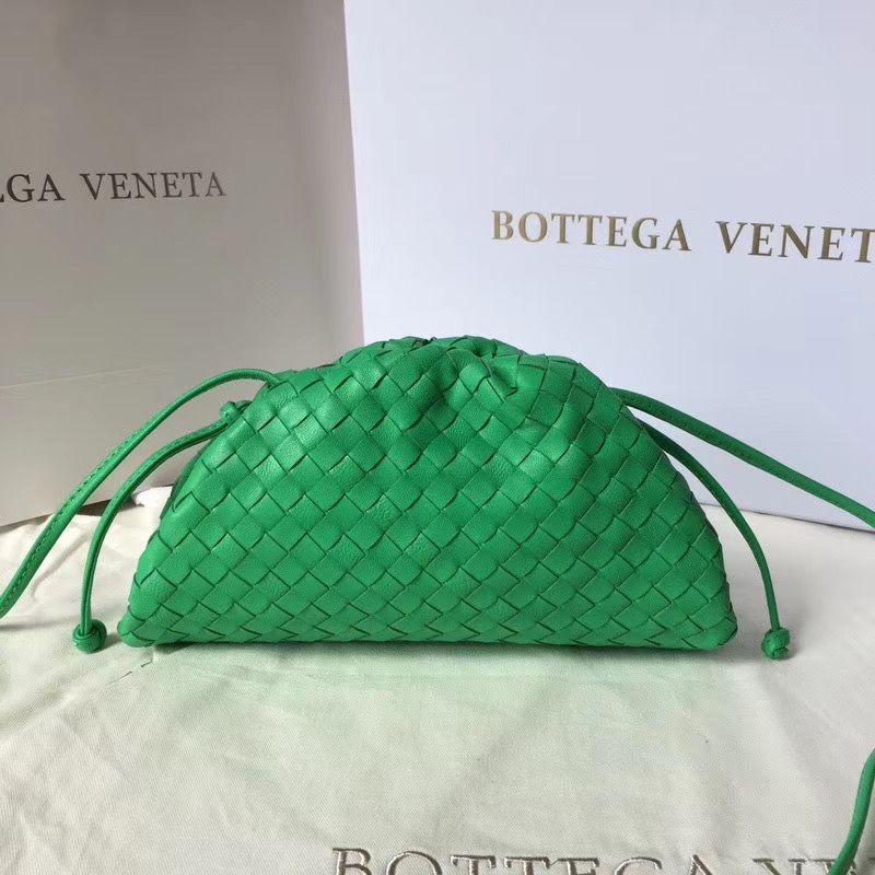 Bottega Veneta The Pouch 22 cm