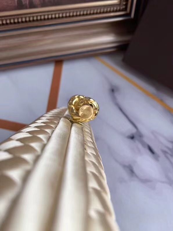 Bottega Veneta Kont 25 cm