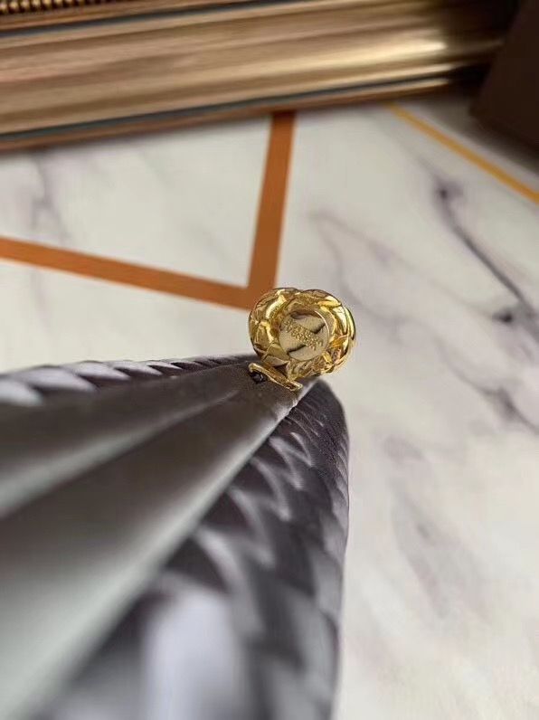 Bottega Veneta Kont 25 cm