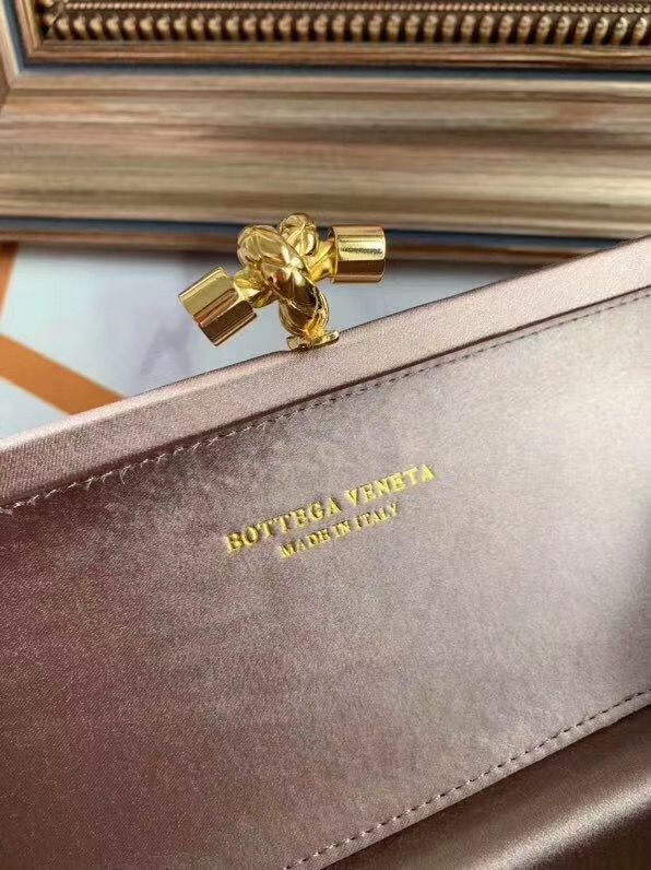 Bottega Veneta Kont 25 cm