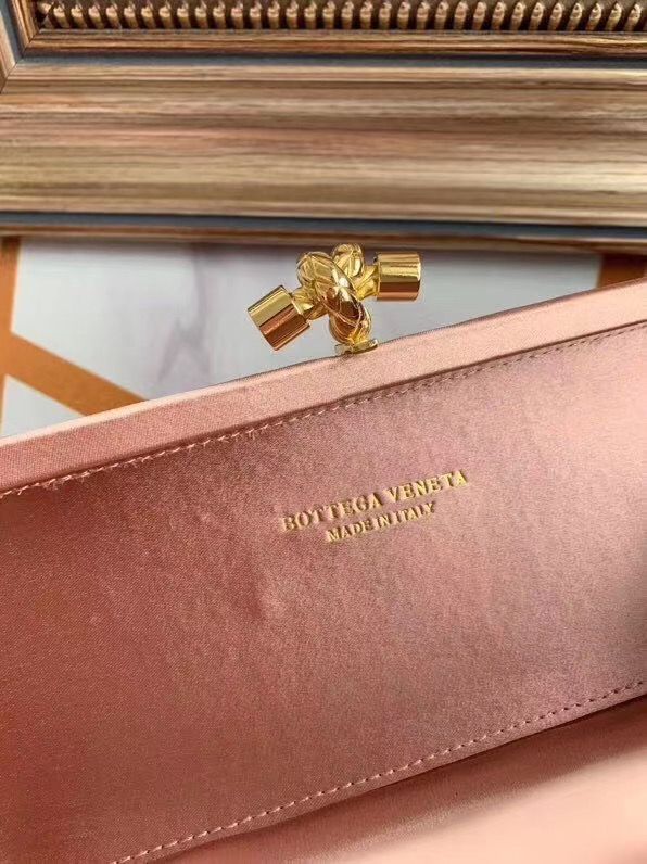 Bottega Veneta Kont 25 cm