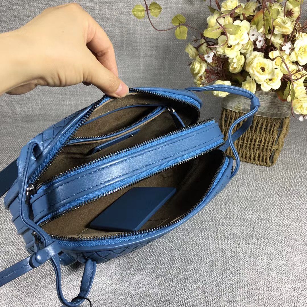 Bottega Veneta 23 cm два замка