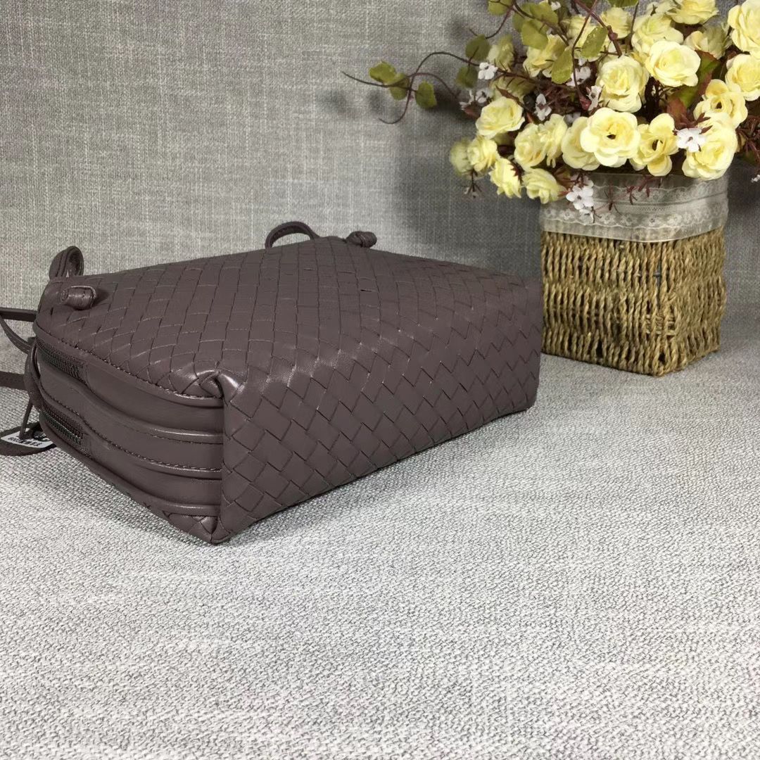 Bottega Veneta 23 cm