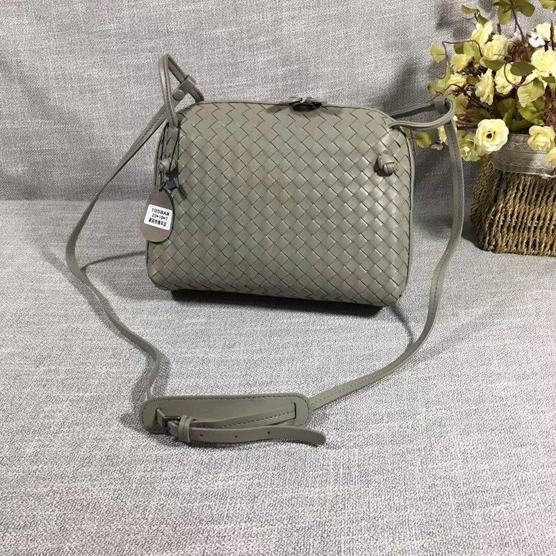 Bottega Veneta 23 cm