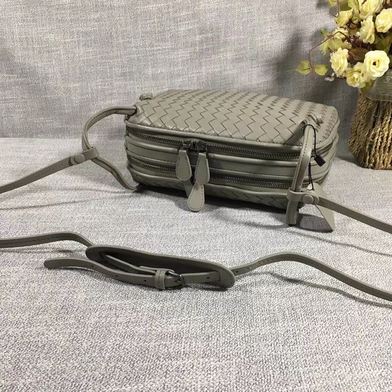 Bottega Veneta 23 cm