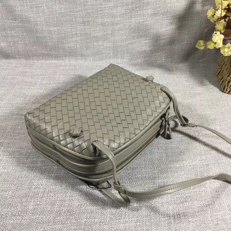 Bottega Veneta 23 cm