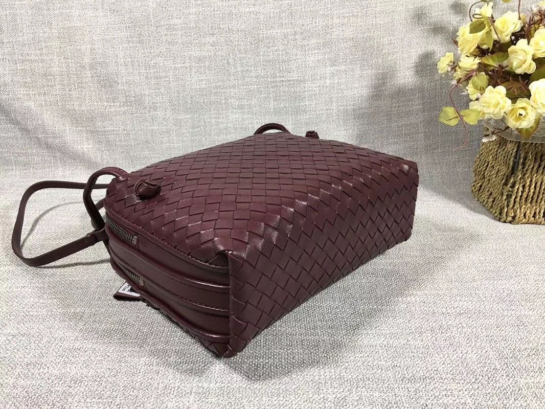 Bottega Veneta 23 cm
