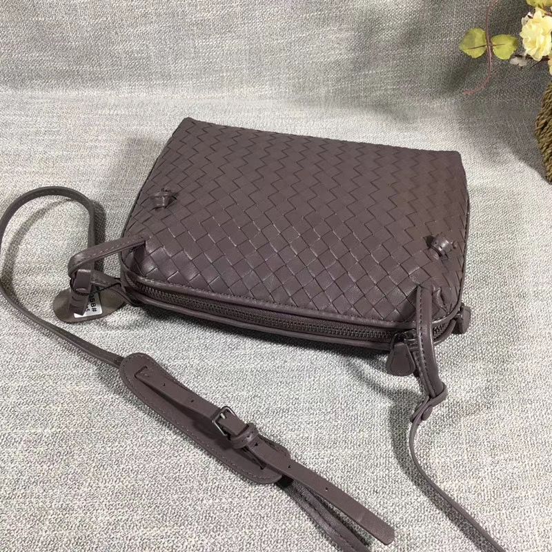 Bottega Veneta 23 cm