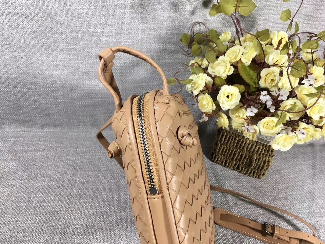 Bottega Veneta 23 cm на одном замке
