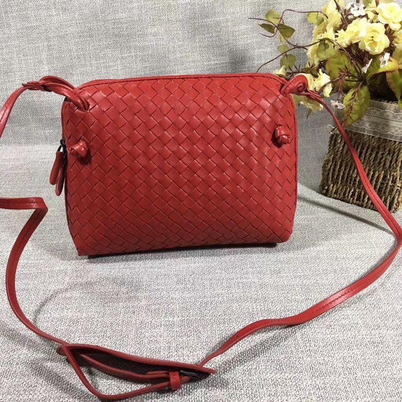 Bottega Veneta 23 cm на одном замке