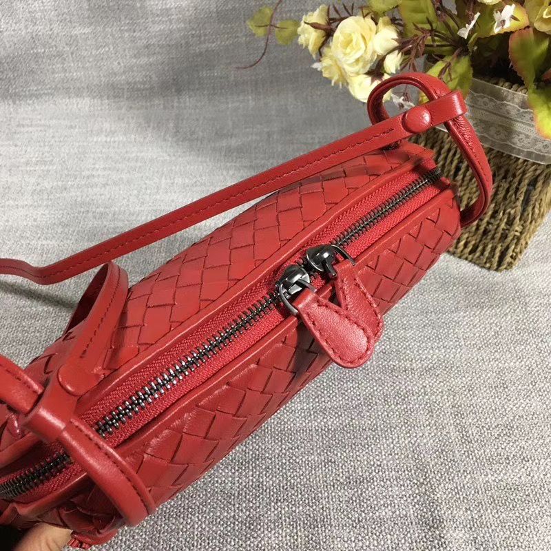 Bottega Veneta 23 cm на одном замке