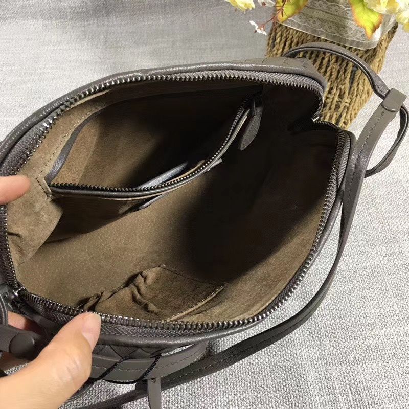 Bottega Veneta 23 cm на одном замке