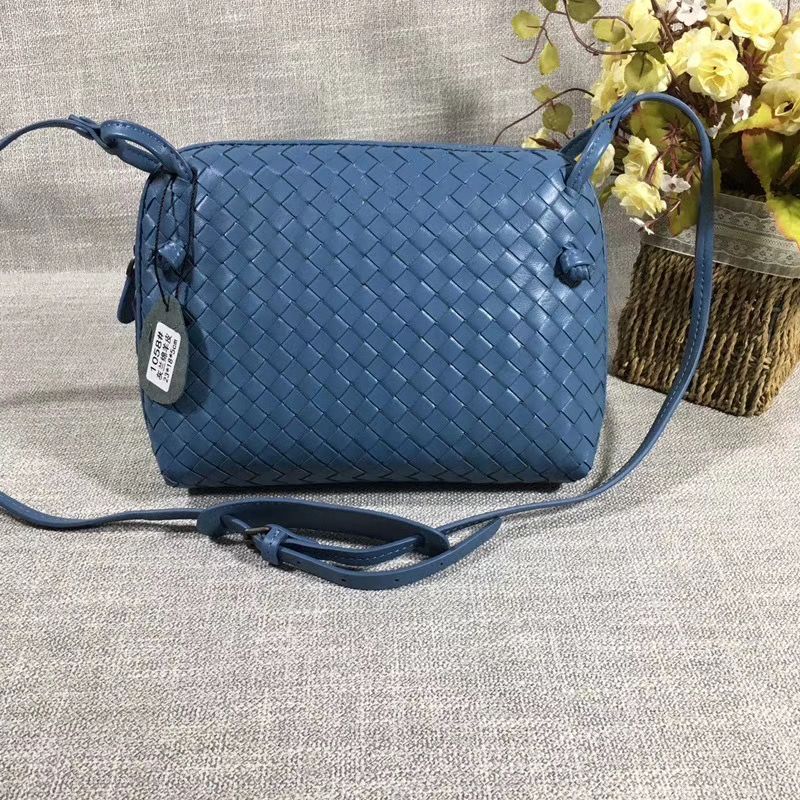 Bottega Veneta 23 cm на одном замке