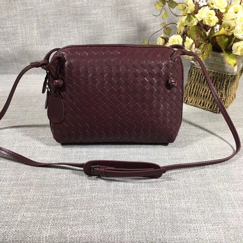 Bottega Veneta 23 cm на одном замке