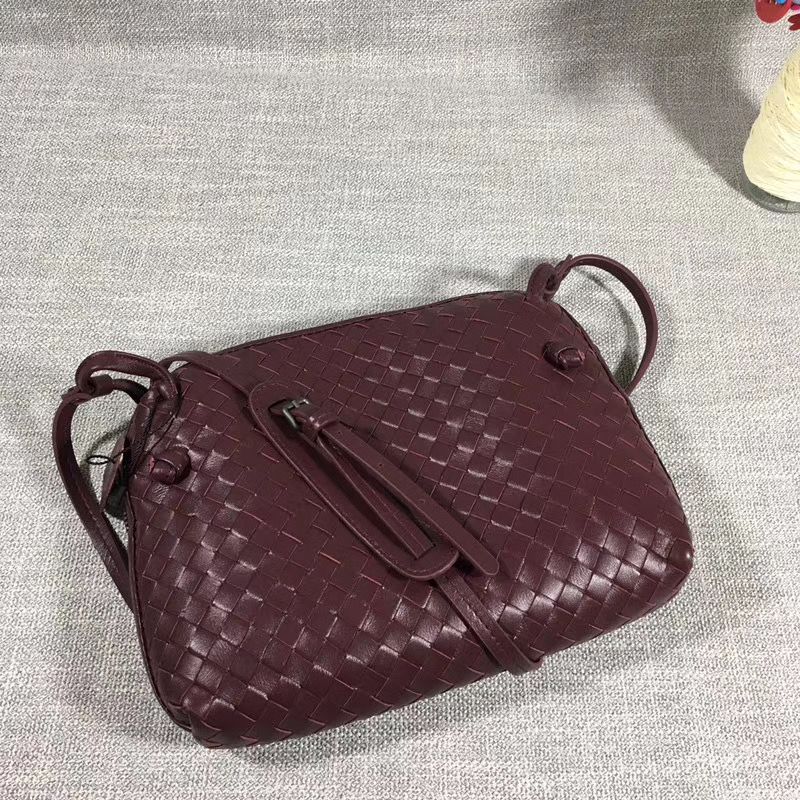 Bottega Veneta 23 cm на одном замке