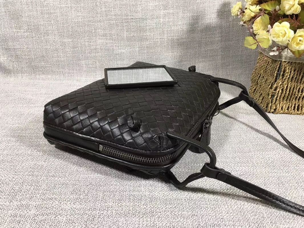 Bottega Veneta 23 cm на одном замке