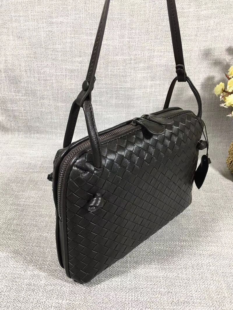 Bottega Veneta 23 cm на одном замке