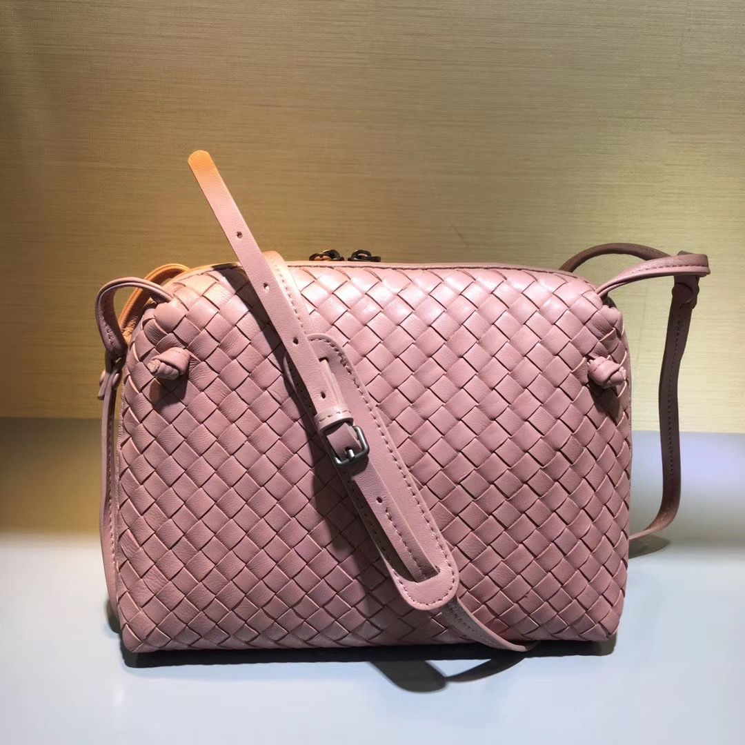 Bottega Veneta 23 cm на одном замке