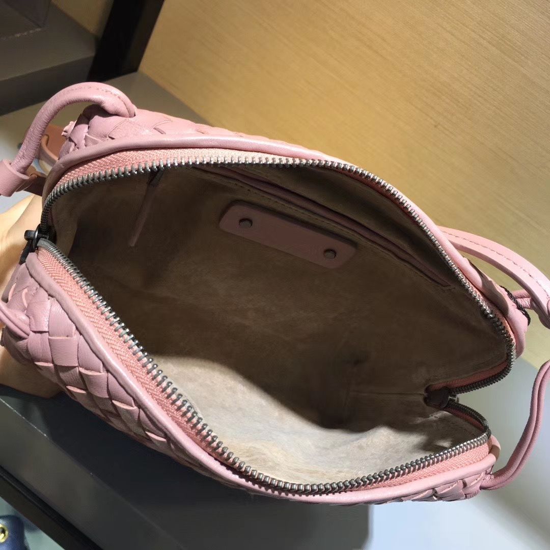 Bottega Veneta 23 cm на одном замке
