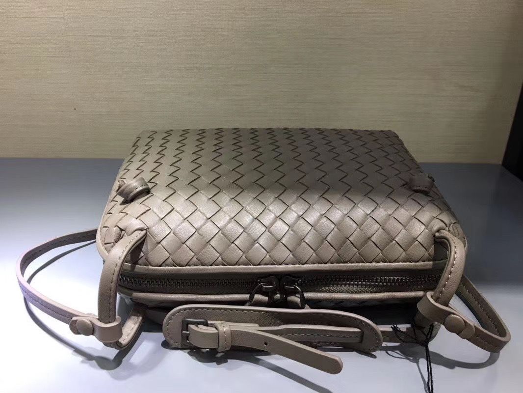 Bottega Veneta 23 cm на одном замке