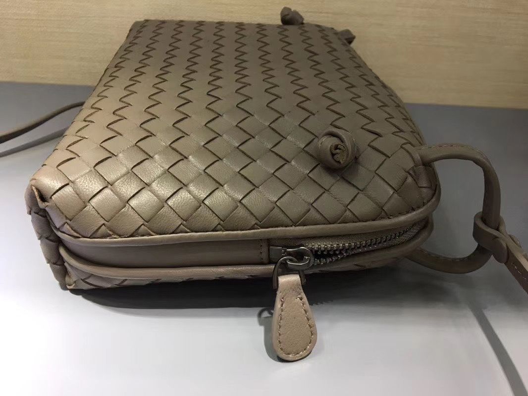 Bottega Veneta 23 cm на одном замке