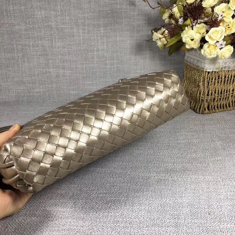 Bottega Veneta 23 cm на одном замке