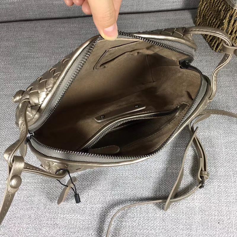 Bottega Veneta 23 cm на одном замке