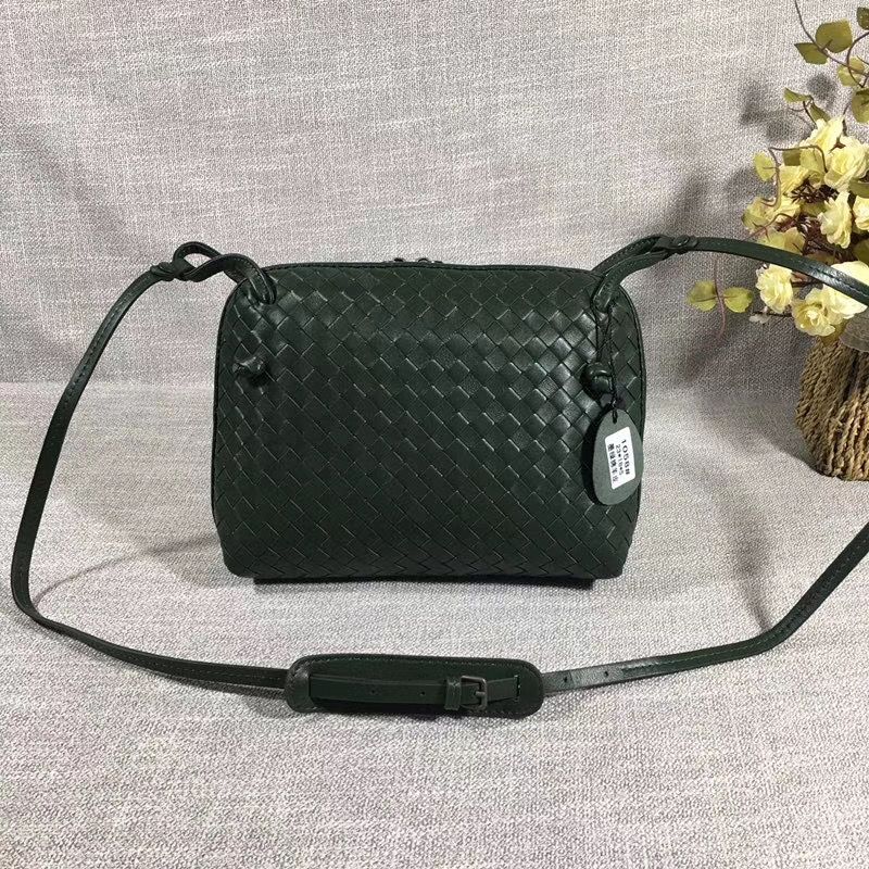 Bottega Veneta 23 cm на одном замке