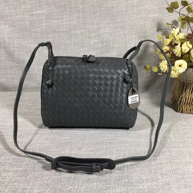 Bottega Veneta 23 cm на одном замке