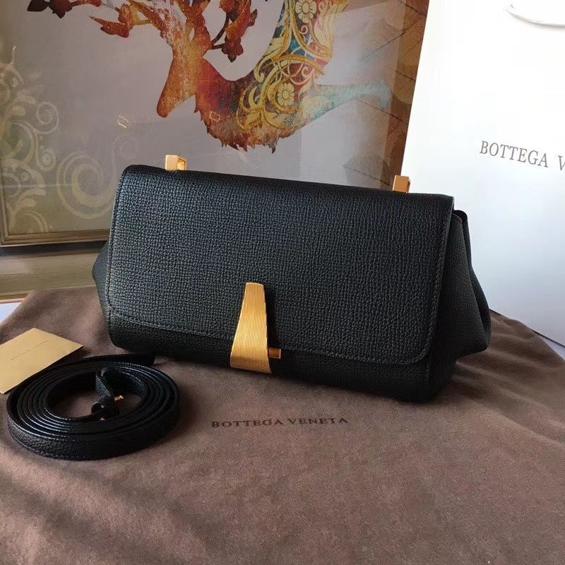 Bottega Veneta Angele 43 cm