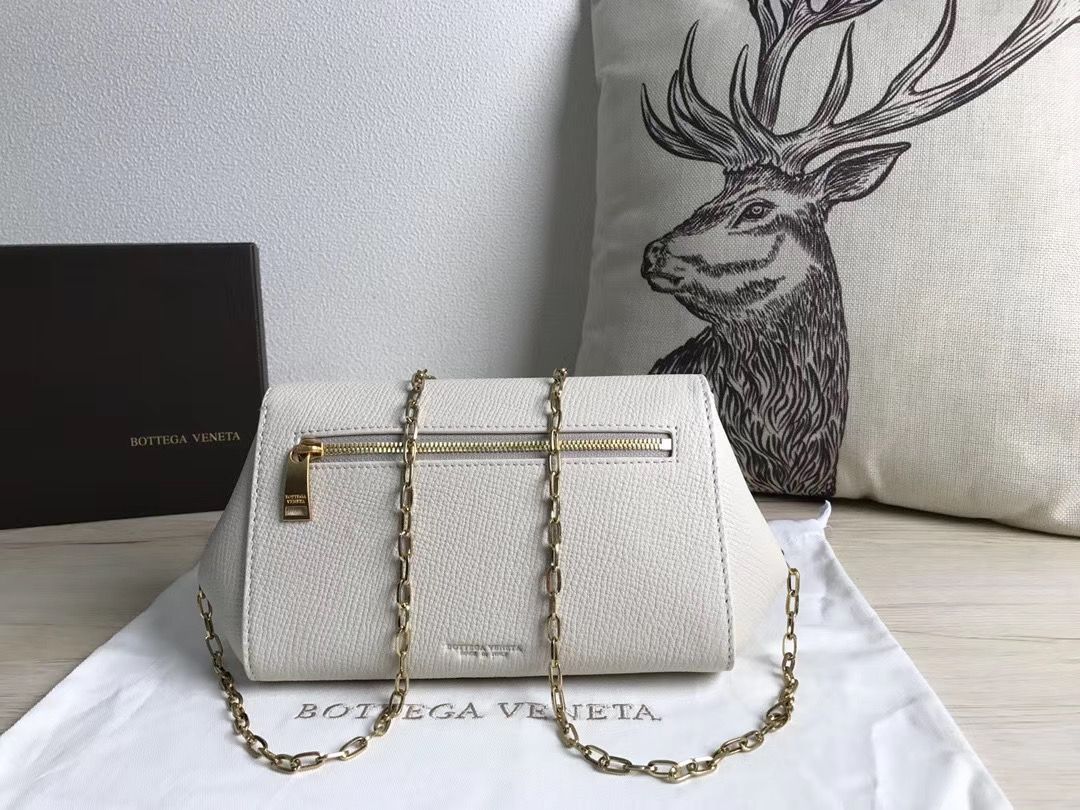 Bottega Veneta Angele bag 19,5 cm