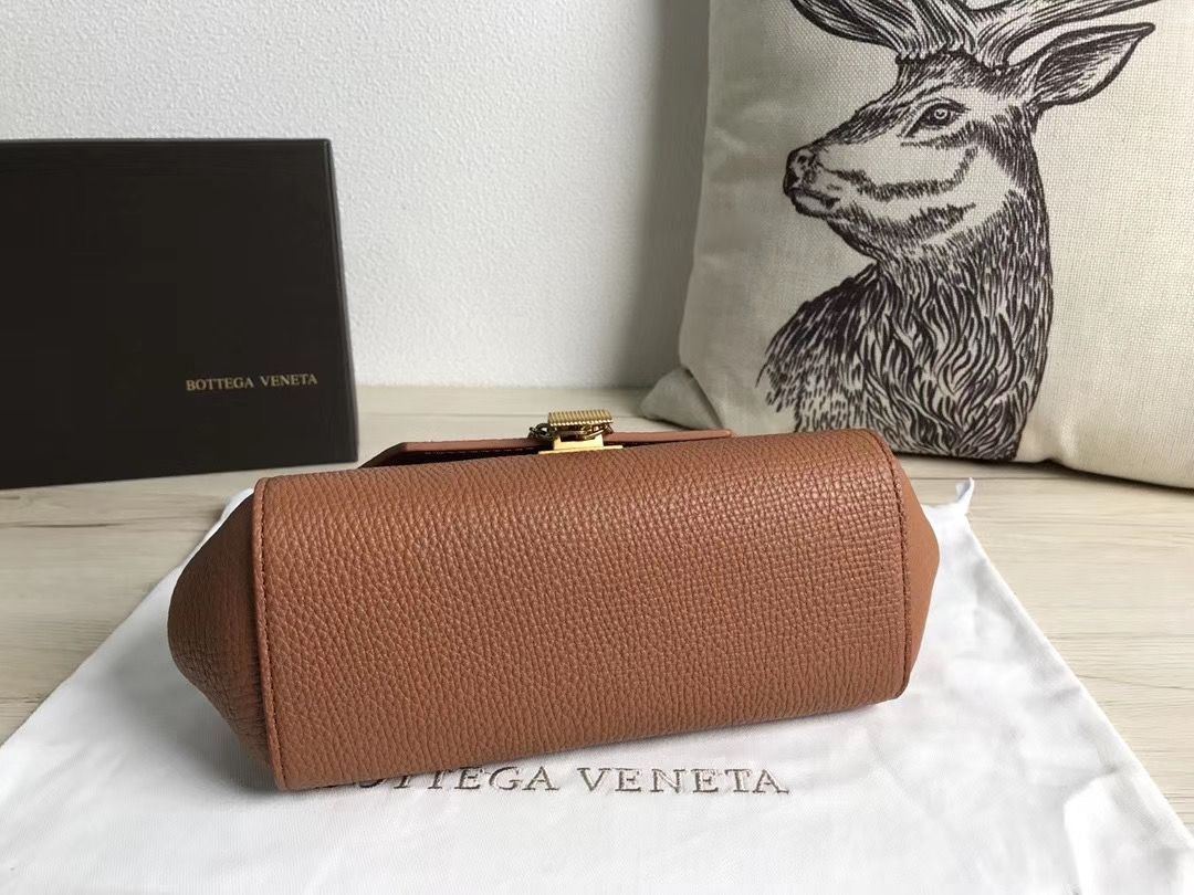 Bottega Veneta Angele bag 19,5 cm
