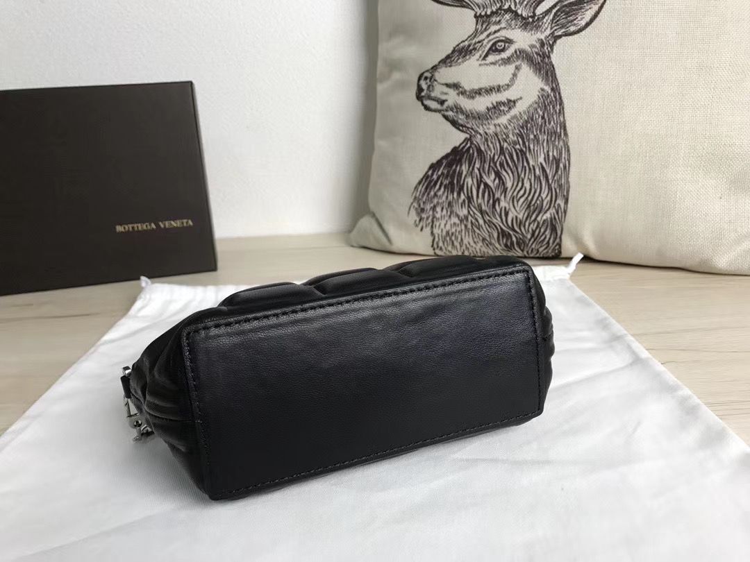 Bottega Veneta 15 cm